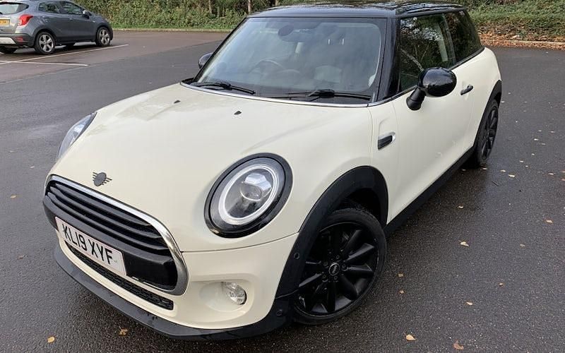 Used Mini Cooper Classic 136 HP (100 kW) 2021 Hatchback