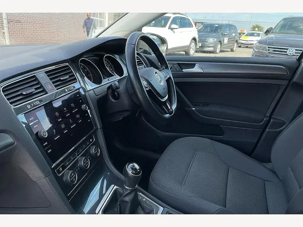 Used VW Golf VII 130 HP (95 kW) 2019