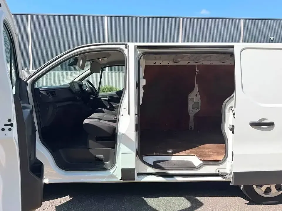 Used Renault Trafic Business 2022 White MPV