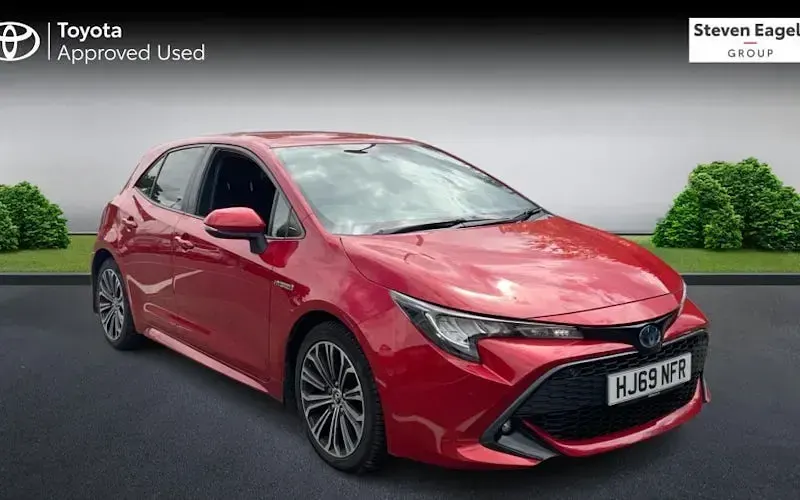 Used Toyota Corolla Design 184 HP (135 kW) 2022 Hatchback