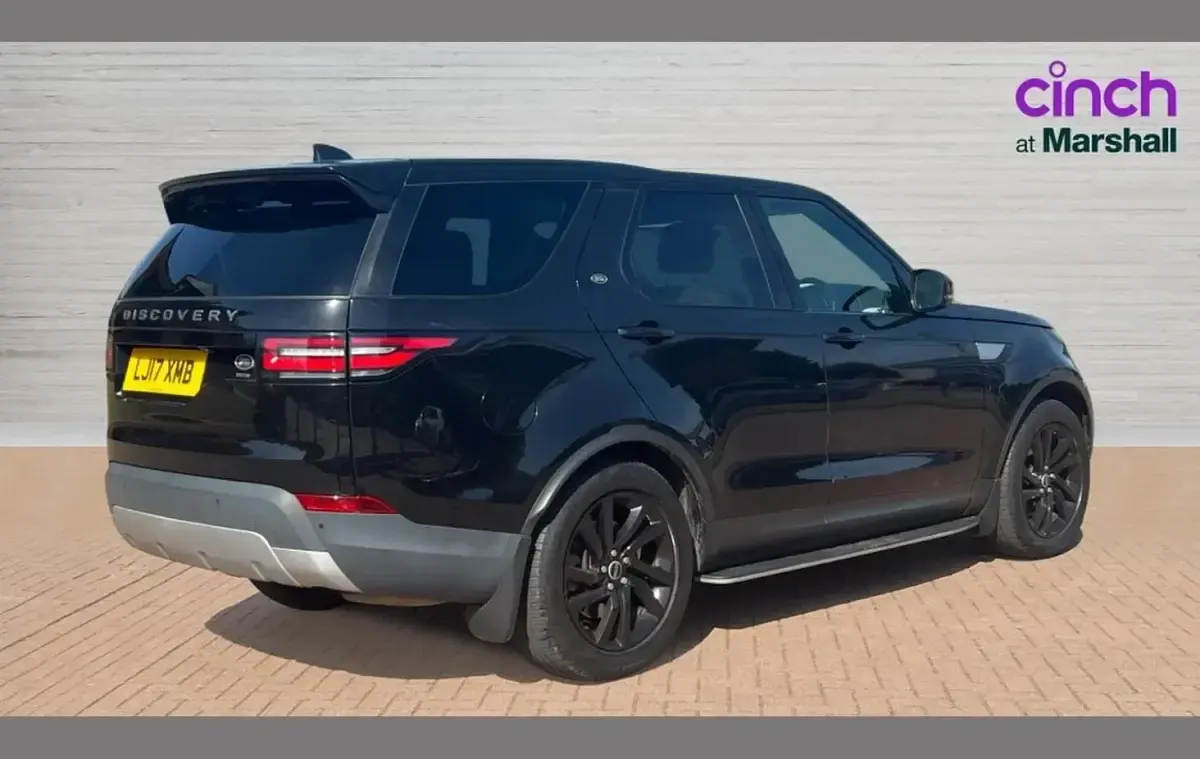 Used Land Rover Discovery HSE 240 HP (176 kW) 2017 Black SUV