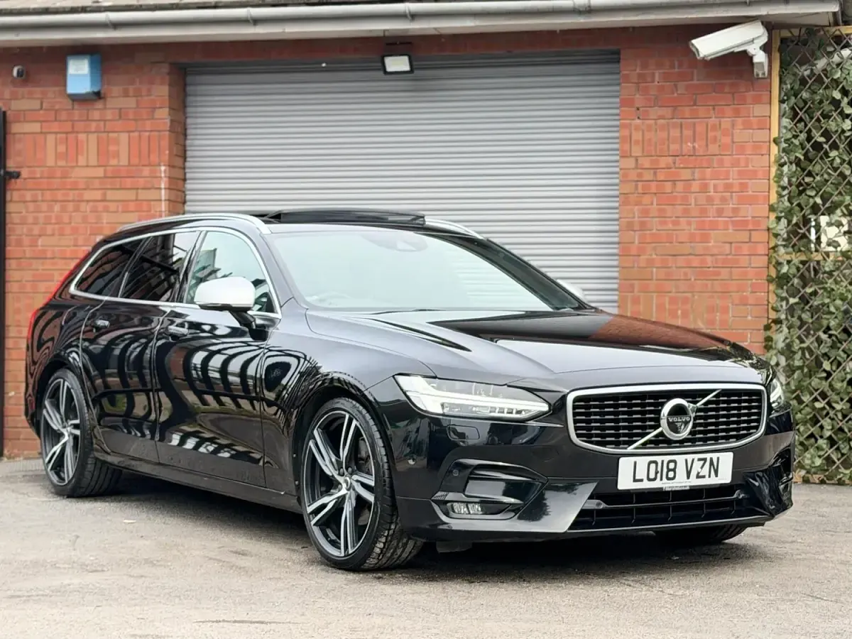 Used Volvo V90 R-Design Pro 2018 Black Estate