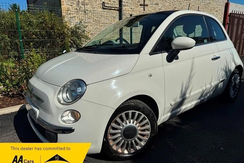 White Used 2012 Fiat 500 Lounge Hatchback | £4,495 (Fair price) - Image 1/1