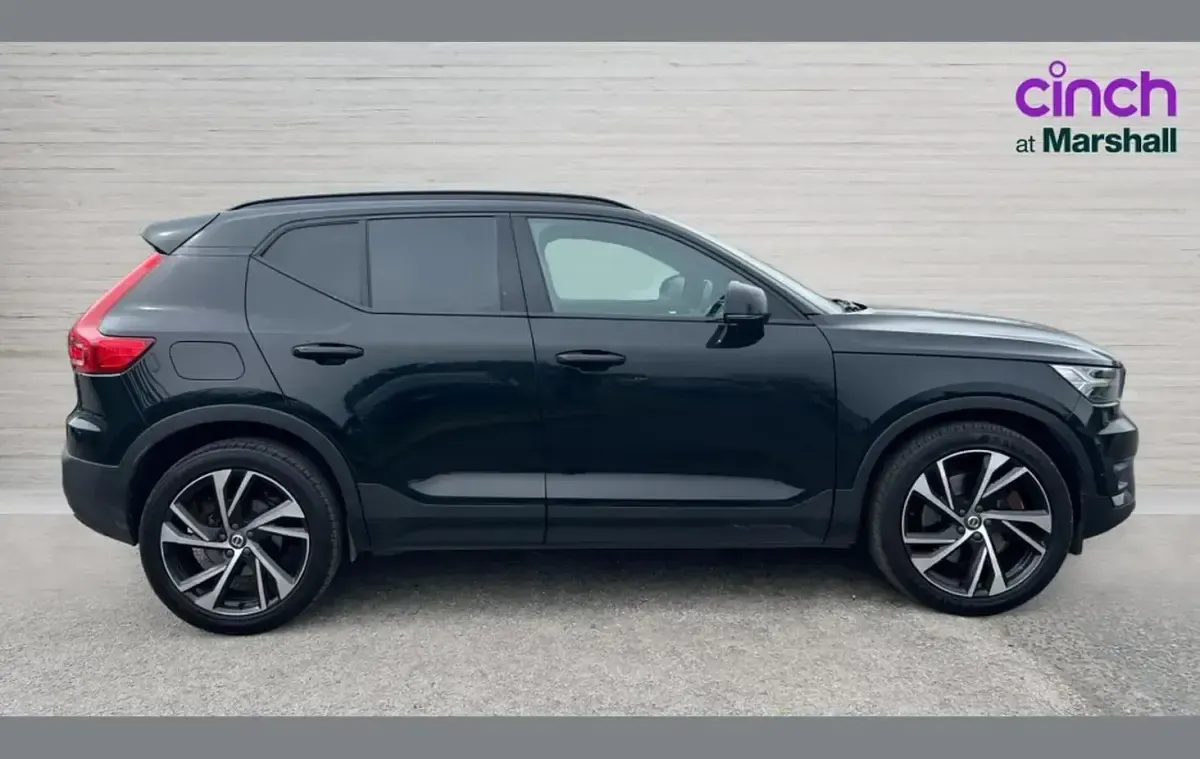Used Volvo XC40 R-Design Pro 258 HP (189 kW) 2021 Black SUV