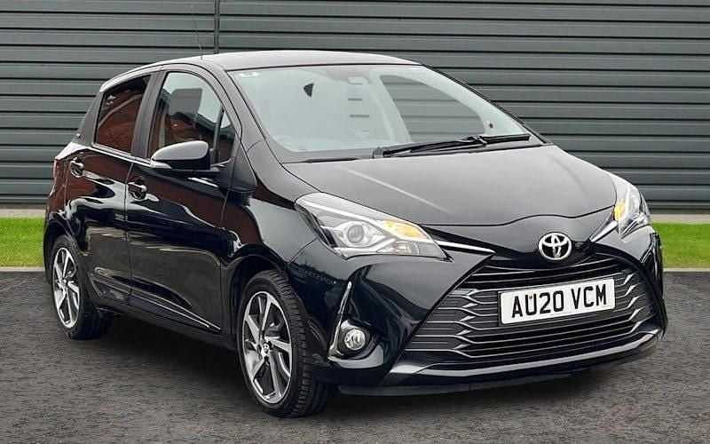 Used Toyota Yaris 111 HP (81 kW) 2019 Black Hatchback