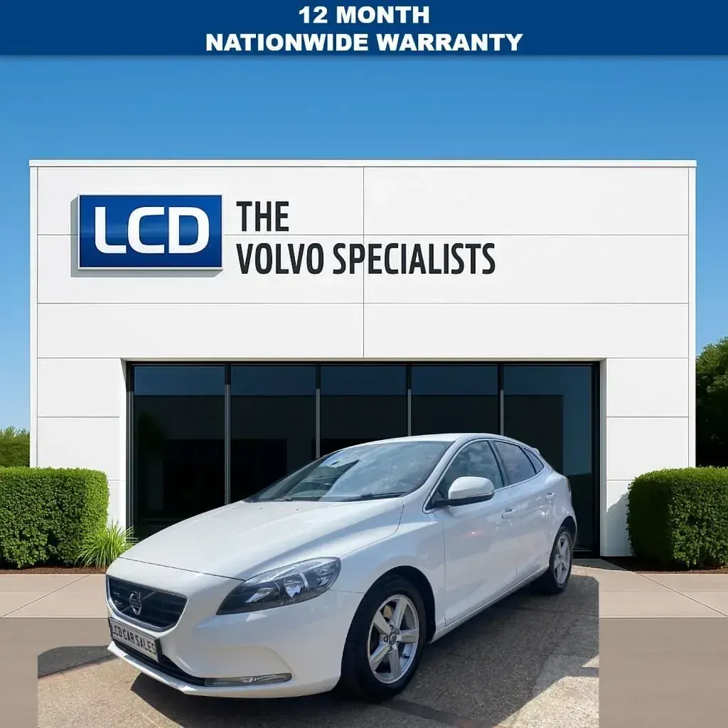 Used Volvo V40 SE 150 HP (110 kW) 2012 White Hatchback