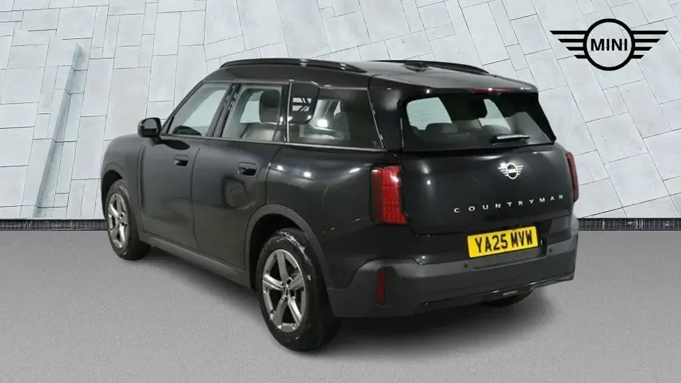 Used Mini Countryman Classic 170 HP (125 kW) 2025 Black SUV