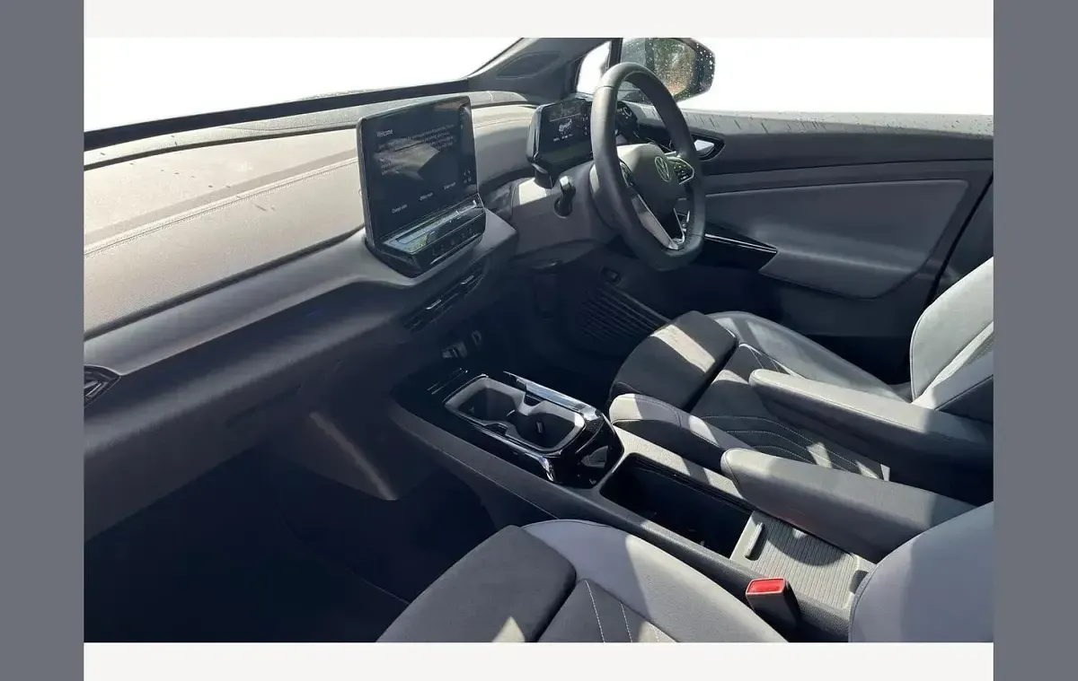 Usado VW ID.5 Pro 127 kW (174 HP) 2023 Cinzento SUV