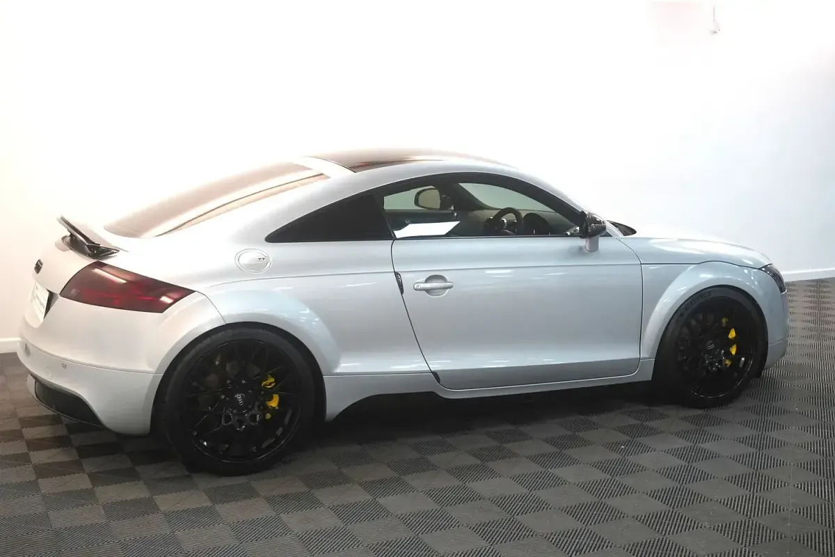 Used Audi TT S-Line 170 HP (125 kW) 2009 Silver Coupe