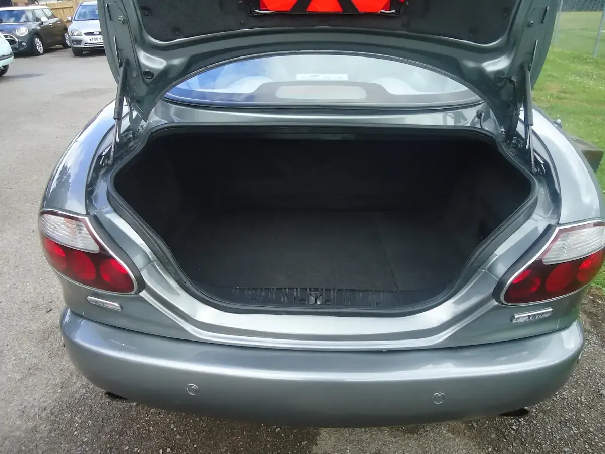 Used Jaguar XK8 S 300 HP (220 kW) 2006 Grey Coupe