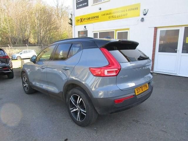 Used Volvo XC40 R-Design 163 HP (119 kW) 2021 SUV
