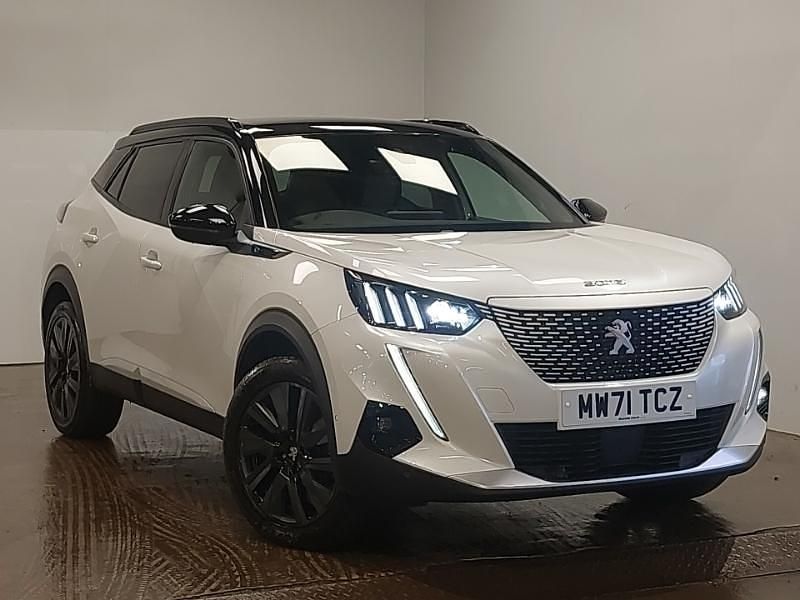 Used Peugeot e-2008 Premium 100 kW (136 HP) 2021 White SUV