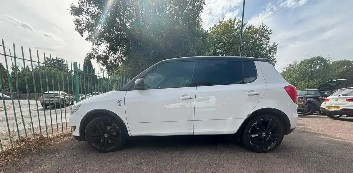 Used Skoda Fabia Monte Carlo 105 HP (77 kW) 2013 White Hatchback