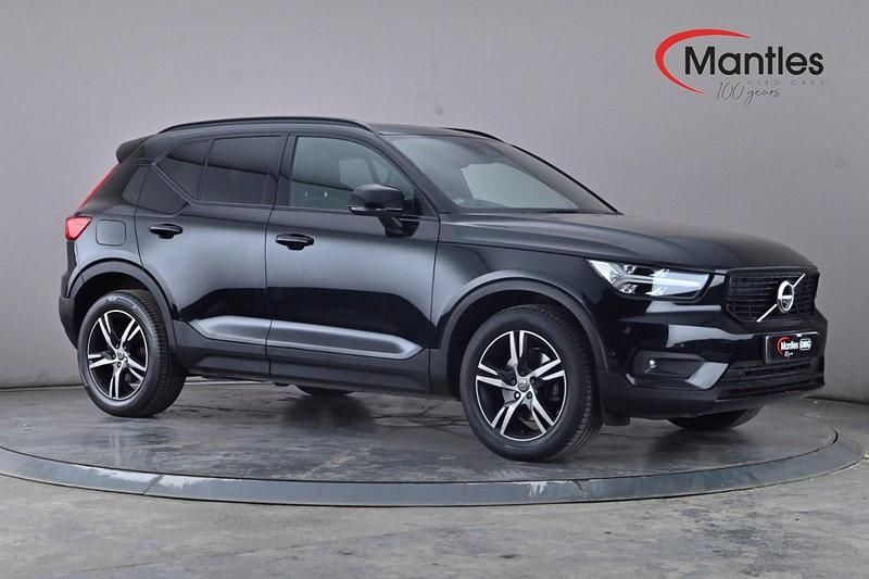 Black Used 2019 Volvo XC40 R-Design SUV | £17,995 (Good price) - Image 1/4