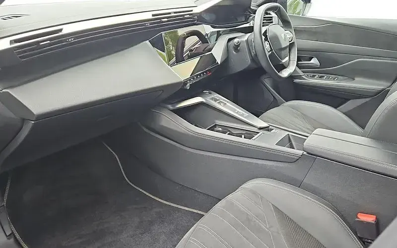 Gebraucht Peugeot 408 GT 131 PS (96 kW) 2024 Grau SUV