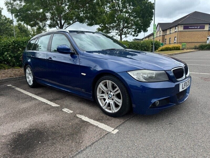 Blue Used 2011 BMW 318 M Sport Estate | £3,995 (Fair price) - Image 1/4