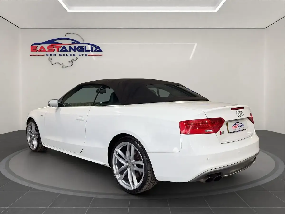Used Audi S5 Cabriolet Comfort 333 HP (244 kW) 2014 White Cabriolet