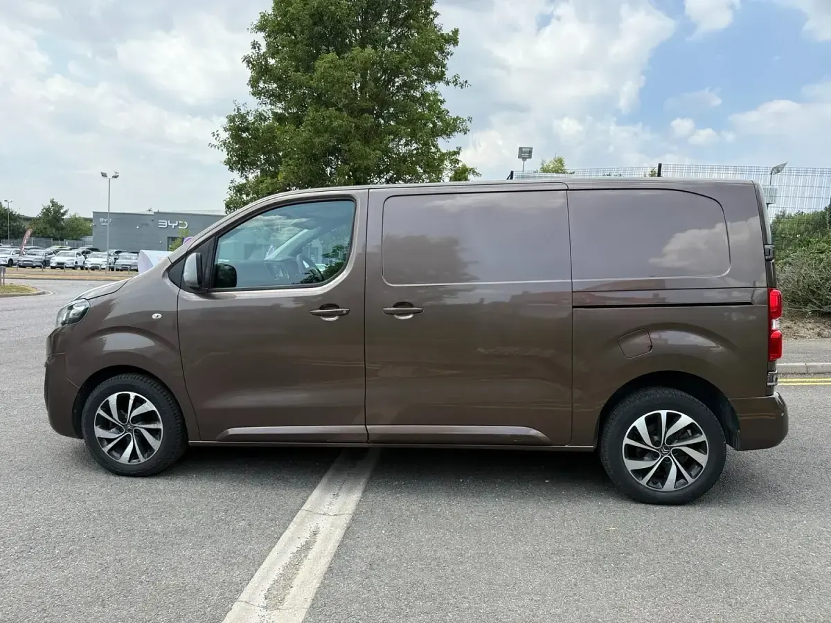 Used Citroën Dispatch 2017 Brown MPV