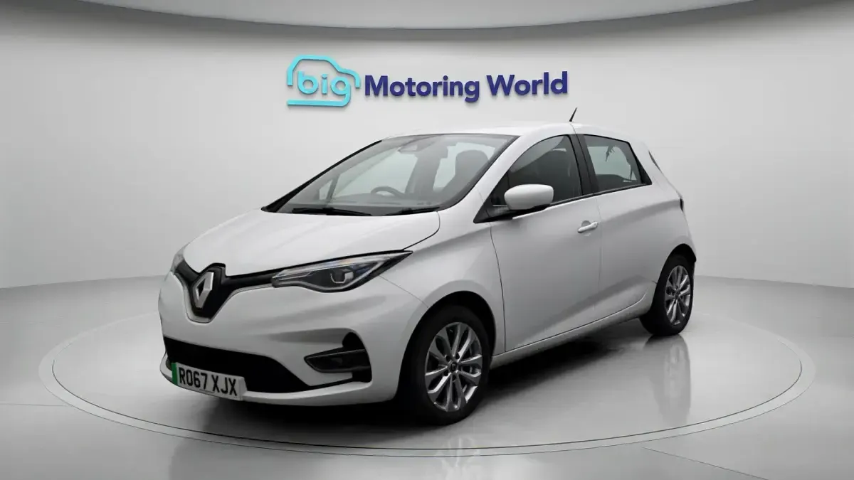 Used Renault Zoe Iconic 100 kW (136 HP) 2021 Hatchback