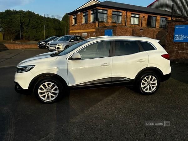 Used Renault Kadjar Dynamique 110 HP (80 kW) 2017 White SUV