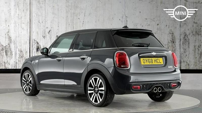 Używany Mini Cooper S Hatch 189 KM (139 kW) 2018 Szary Hatchback
