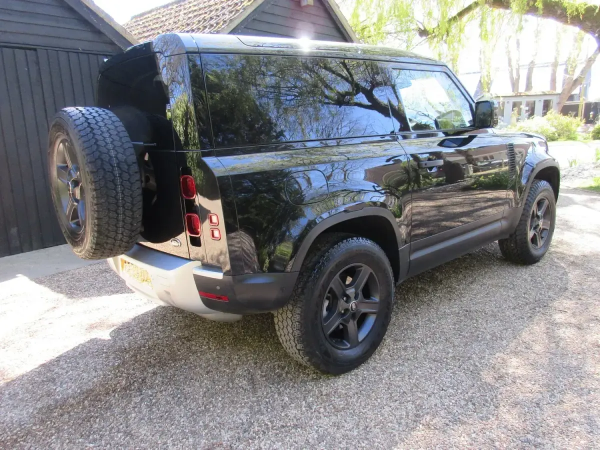 Used Land Rover Defender 200 HP (147 kW) 2023 Black SUV