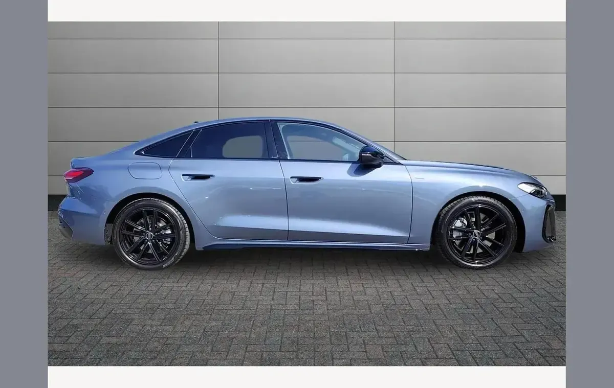New Audi A5 Comfort 299 HP (219 kW) 2026 Blue Sedan