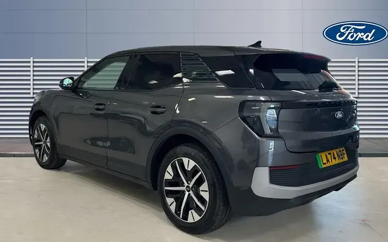 Used Ford Explorer Select 210 kW (286 HP) 2025 SUV