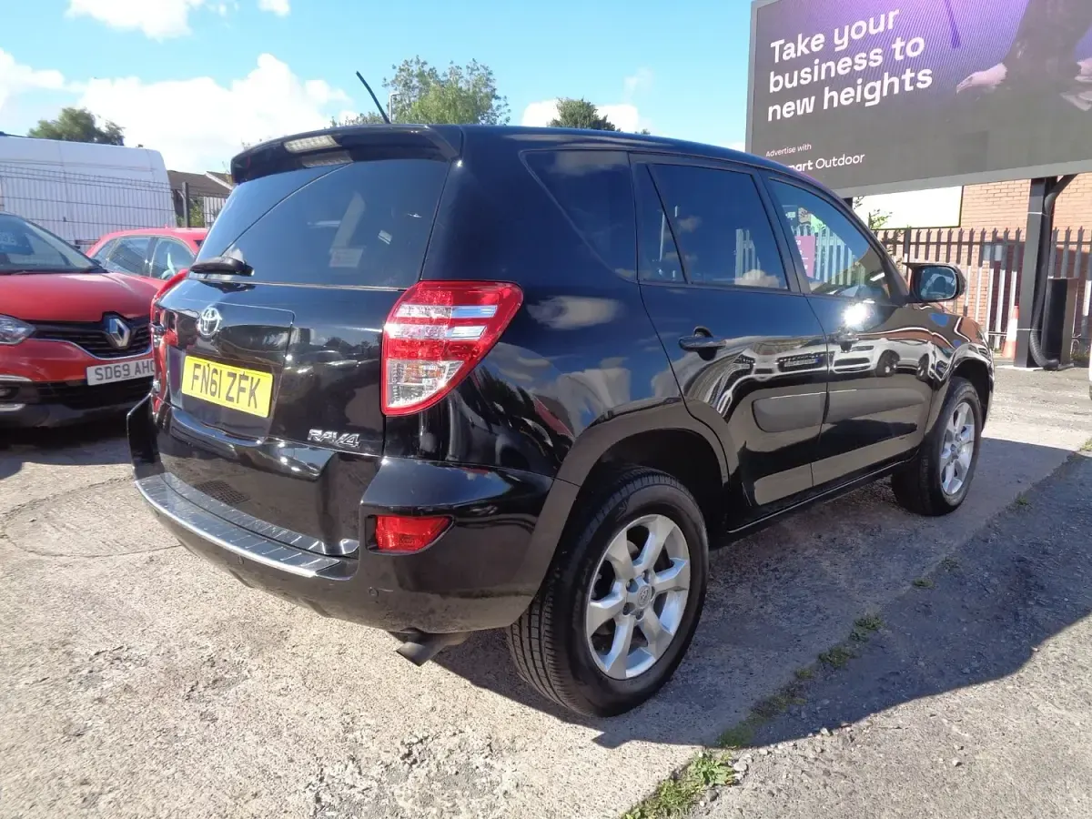 Used Toyota RAV4 150 HP (110 kW) 2011 Black SUV