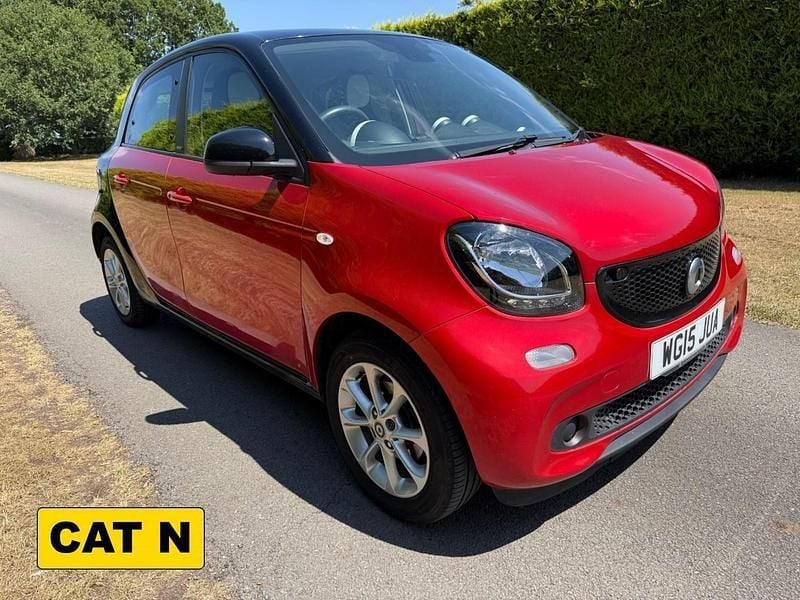 Red Used 2015 Smart ForFour Passion Hatchback | £3,995 (Good price) - Image 1/3