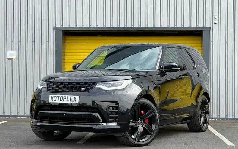 Used Land Rover Discovery HSE Dynamic 300 HP (220 kW) 2023 SUV