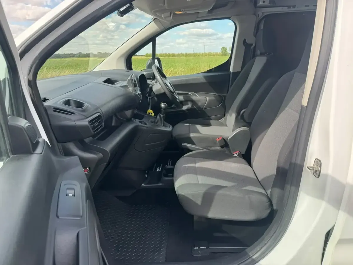 Used Vauxhall Combo Edition 2019 White MPV