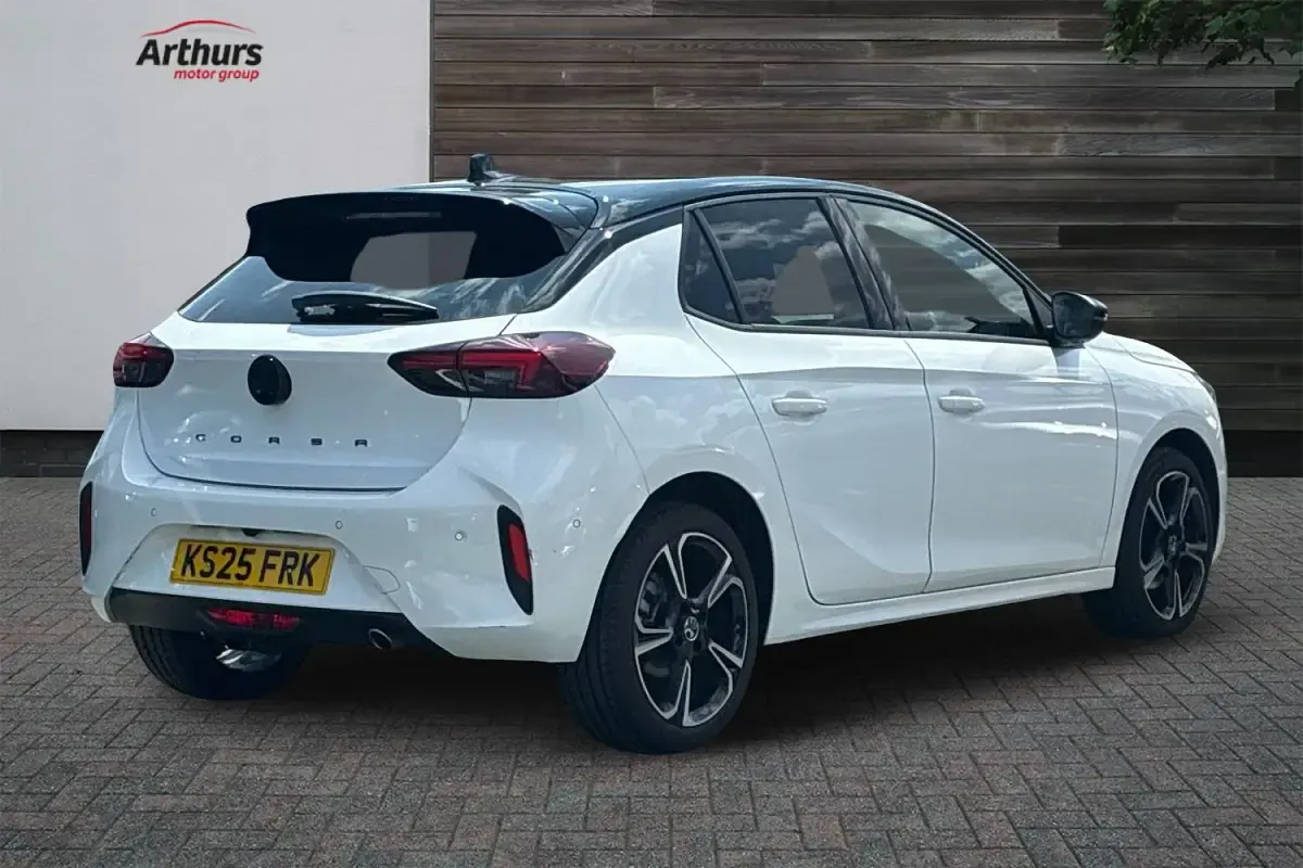 New Vauxhall Corsa Ultimate 100 HP (73 kW) 2025 White Hatchback
