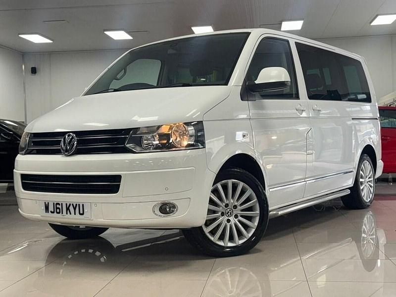 Used VW Caravelle Executive 180 HP (132 kW) 2011 White MPV