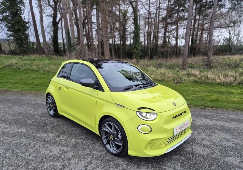 Used Abarth 500e Turismo 114 kW (155 HP) 2024 Green Hatchback