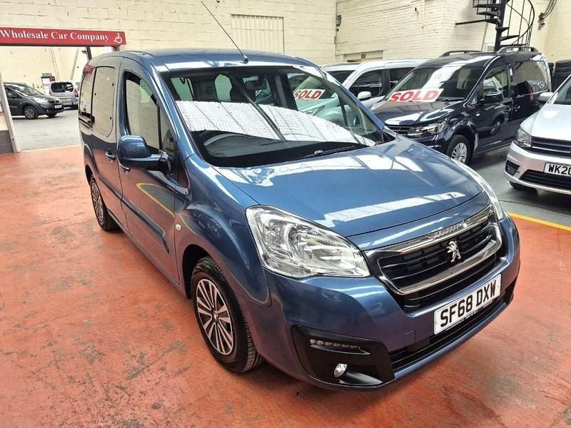 Second-hand Peugeot Partner S 2018 Albastru Monovolum