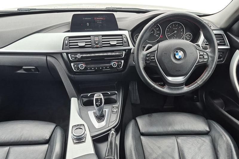 Used BMW 320 Sport Line 184 HP (135 kW) 2018 White Sedan