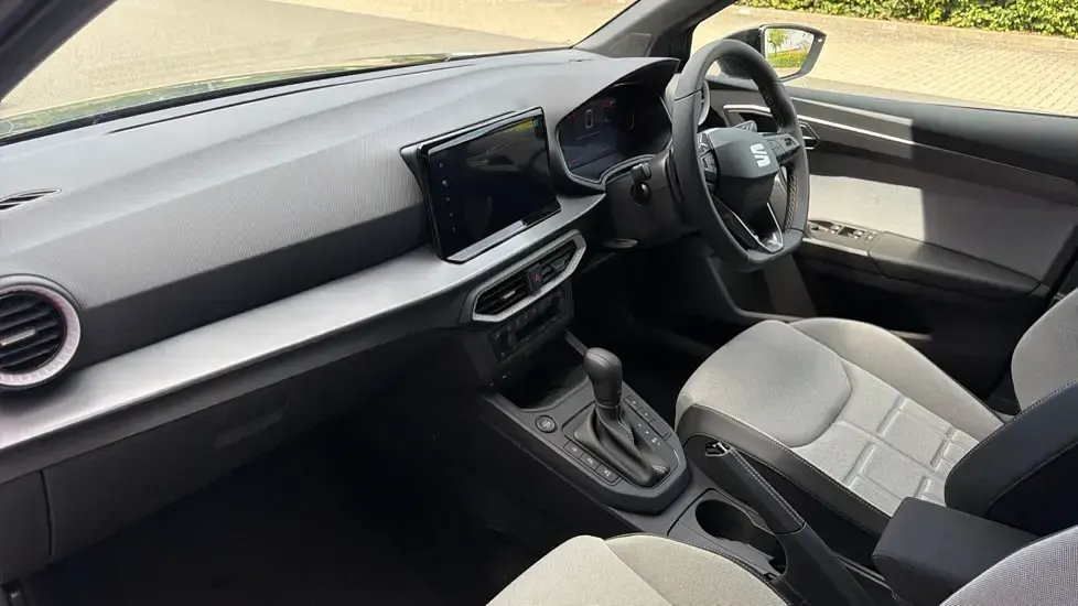 New Seat Arona FR First Edition 115 HP (84 kW) 2026 Metallic  magnetic tech grey with black roof SUV