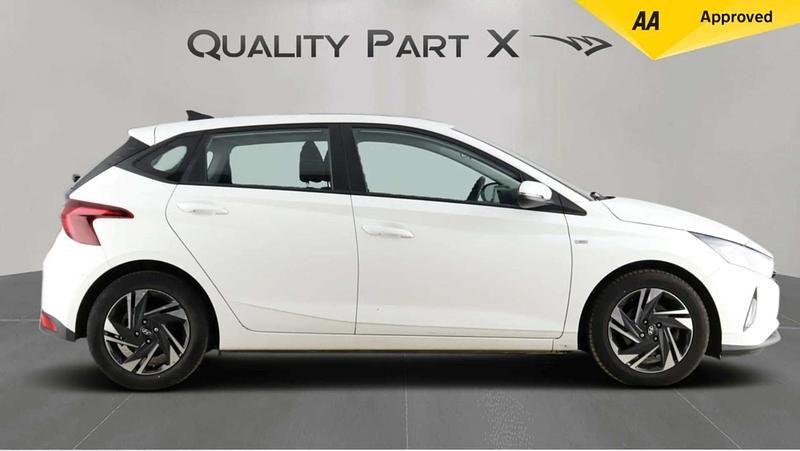 Used Hyundai i20 SE 2023 White Hatchback