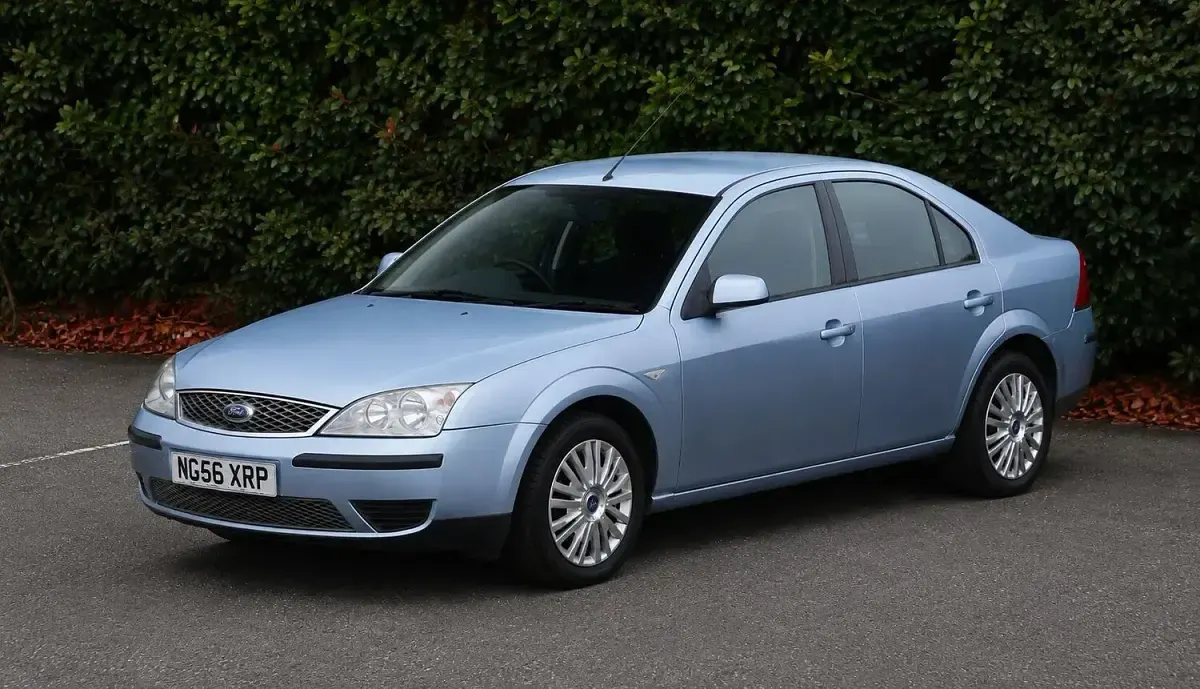 Used Ford Mondeo 145 HP (106 kW) 2007 Blue Hatchback
