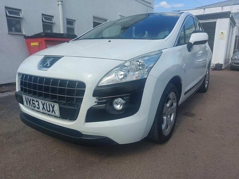 White Used 2013 Peugeot 3008 Active Hatchback | £3,695 (Good price) - Image 1/4
