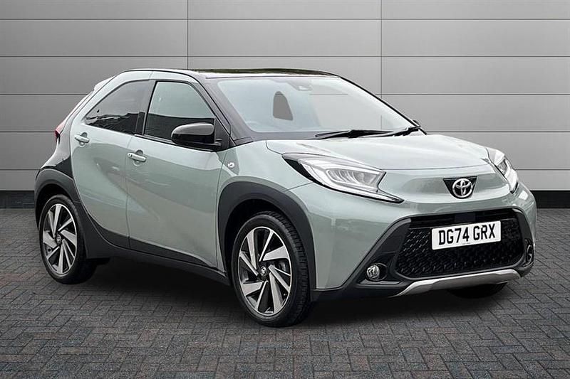 Tarragon with black Used 2024 Toyota Aygo Hatchback | £19,150 (Expensive) - Image 1/4