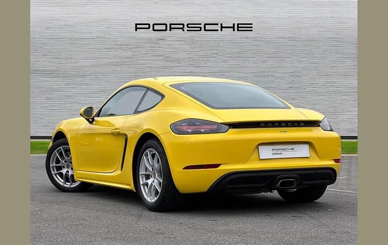 Used Porsche Cayman 300 HP (220 kW) 2022 Yellow Coupe