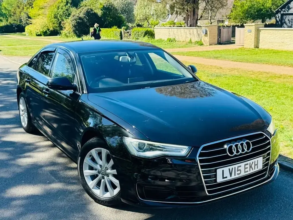 Usado Audi A6 Design 190 HP (139 kW) 2015 Preto Sedan