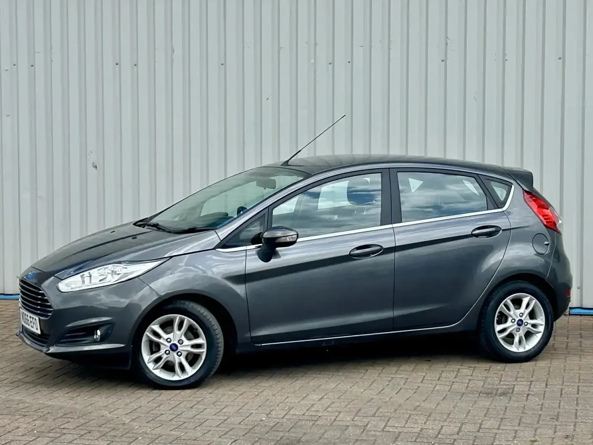 Used Ford Fiesta Zetec 2017 Grey Hatchback