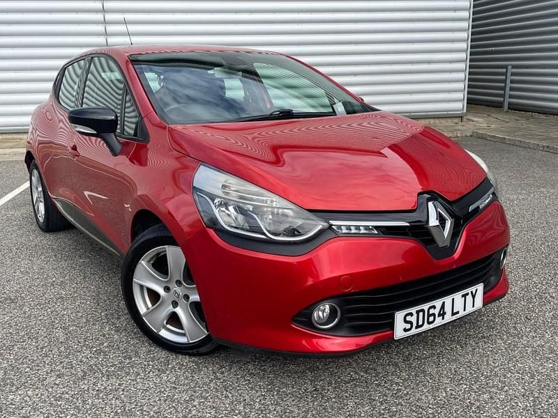 Used Renault Clio IV Dynamique 75 HP (55 kW) 2014 Red Hatchback