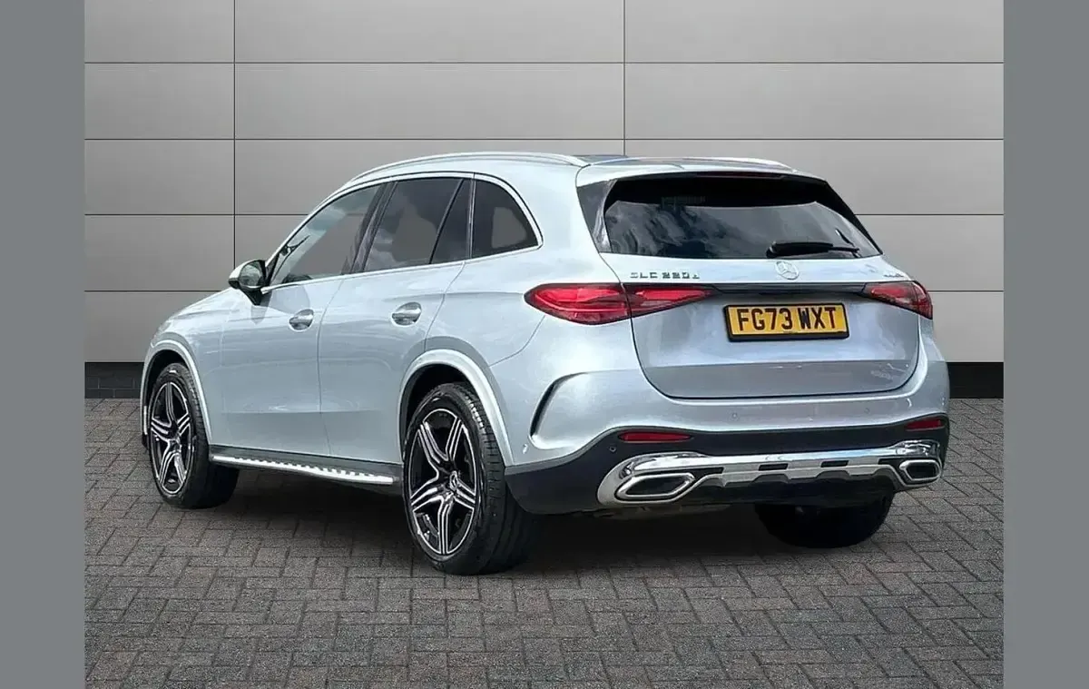 Used Mercedes GLC220 AMG Line Premium 217 HP (159 kW) 2023 Silver SUV