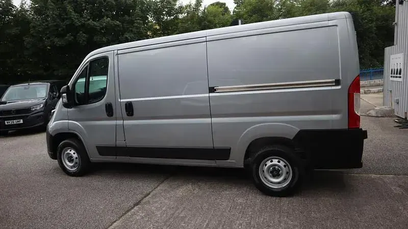 New Citroën Relay 2026 Grey Van