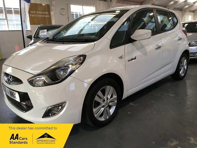 Used Hyundai ix20 Active 116 HP (85 kW) 2014 White Hatchback