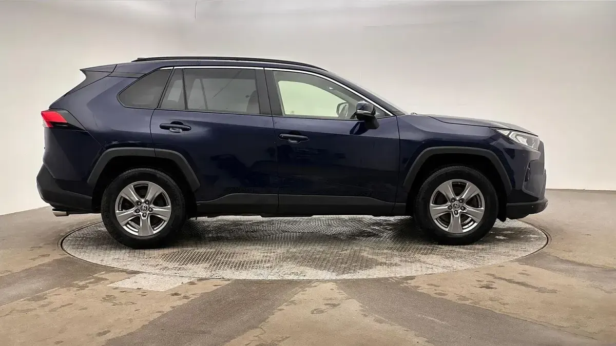 Used Toyota RAV4 218 HP (160 kW) 2023 Blue SUV